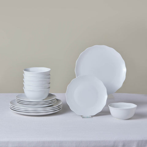 Karaca Scalloped 18-Piece Dinnerware Set for 6 People
 